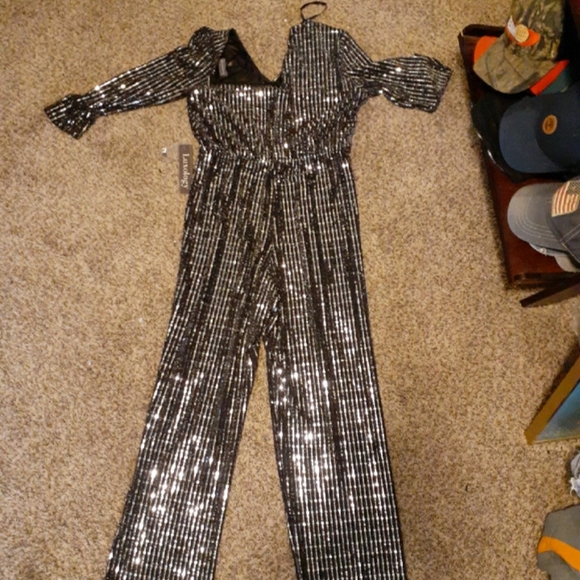 Luxology jumpsuit - Picture 3 of 5